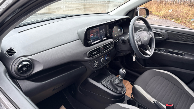 Hyundai i10 1.0 Advance 5dr Petrol Hatchback